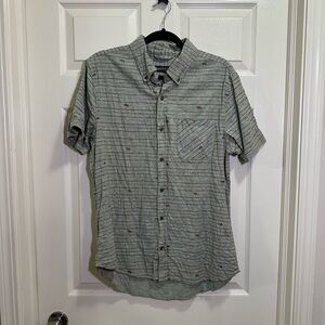 United by Blue short sleeve button down shirt green stripe size medium
